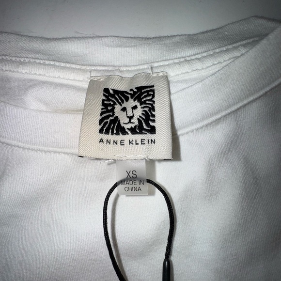 Anne Klein White Flutter Sleeve Tee Top NWT - Picture 4 of 6